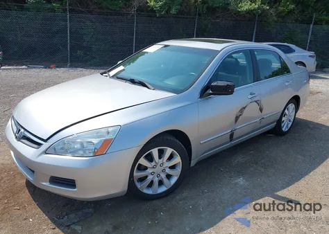 2006 Honda Accord 3.0 Ex z USA, uszkodzony, nr VIN 1HGCM66596A028861